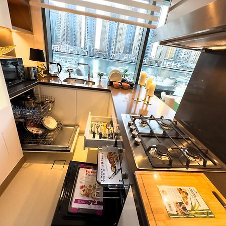 Vida Dubai Marina & Yacht Club , Hotel And Residences , Luxurious 2Br Exterior photo