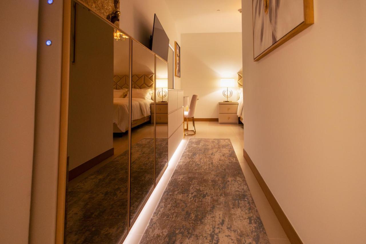 Vida Dubai Marina & Yacht Club , Hotel And Residences , Luxurious 2Br Exterior photo
